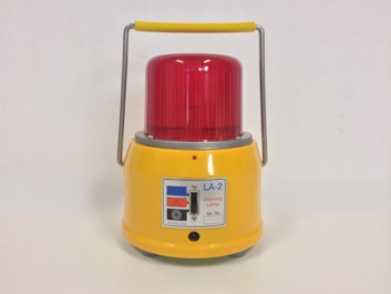 LA-2 RADIATION WARNING LAMP