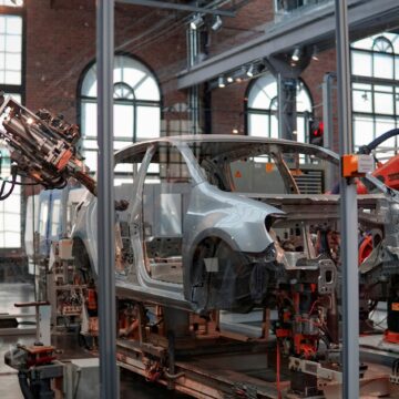 How is Magnetic Particle Inspection Used in Automotive, Oil and Manufacturing Industries lenny-kuhne-jHZ70nRk7Ns-unsplash